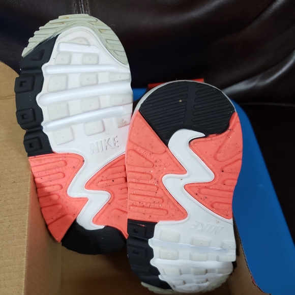 Air Max 90 Toddler - Picture 4 of 4